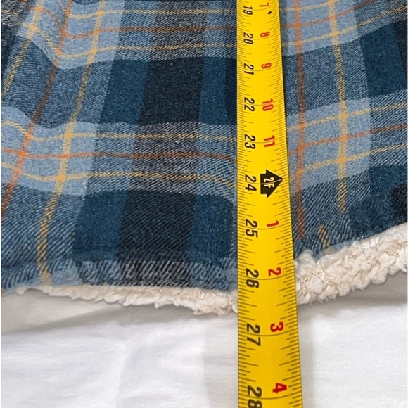 Legendary Whitetail lined flannel jacket with front pockets size medium - Picture 8 of 8